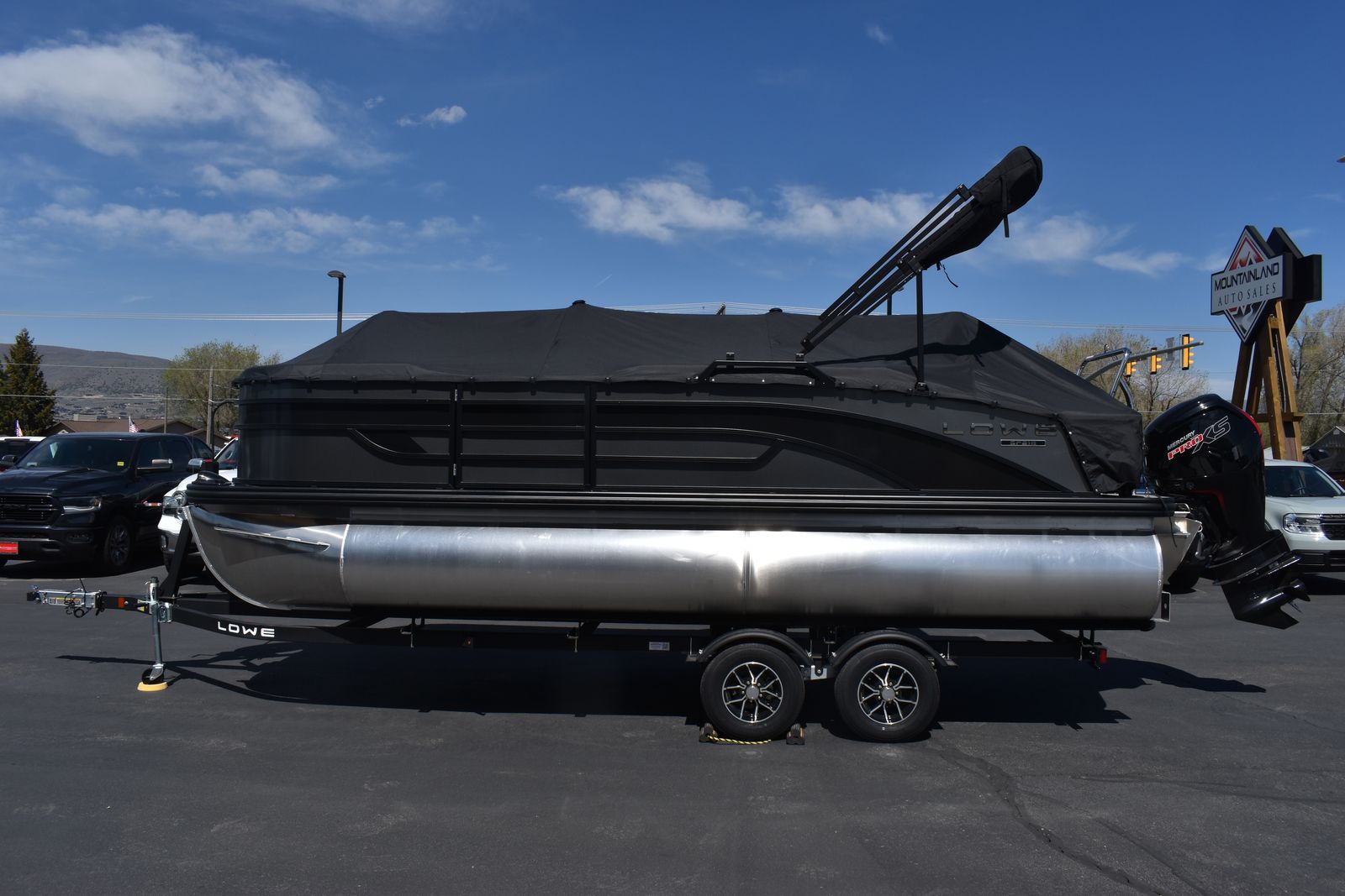 2026 Lowe SF 212 Pontoon Boat Fishing Boat With 115HP PRO XS Mercury Engine and Trailer