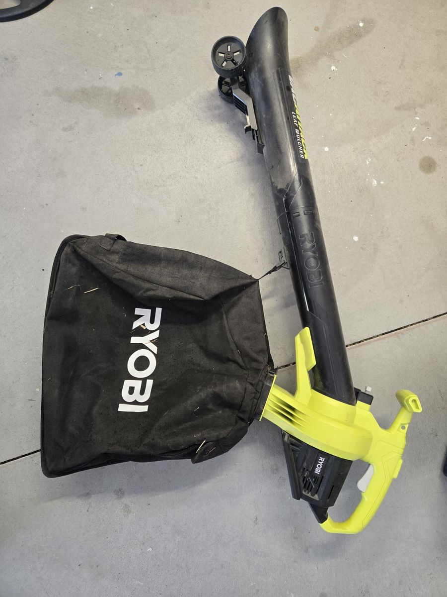 Ryobi Leaf Vac-Mulcher