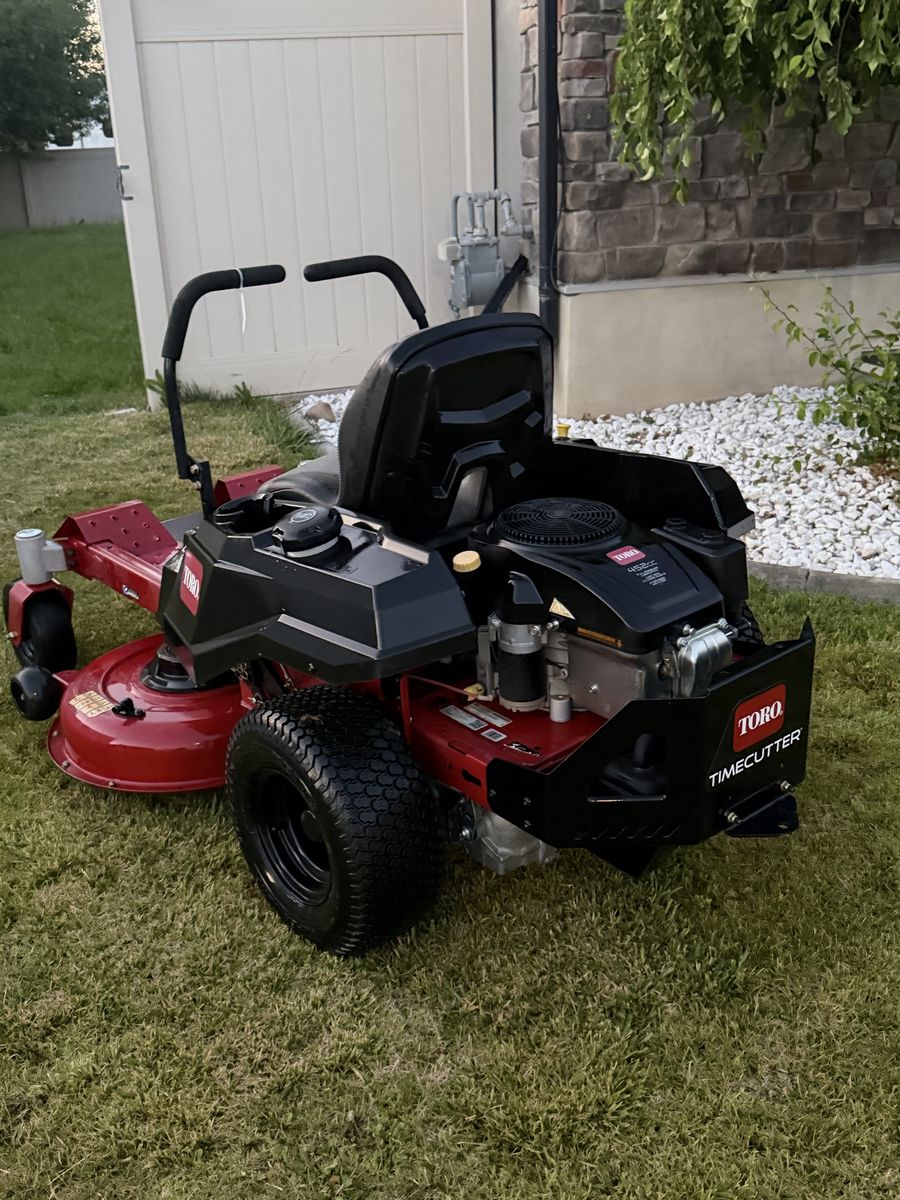 Toro zero turn 42” lawn mower. 2 yrs old