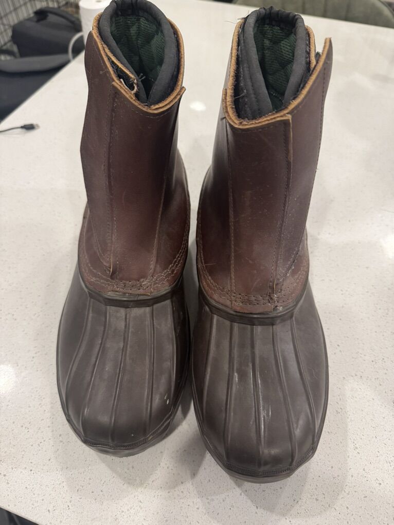 Schnee's Size 10 Snowboots