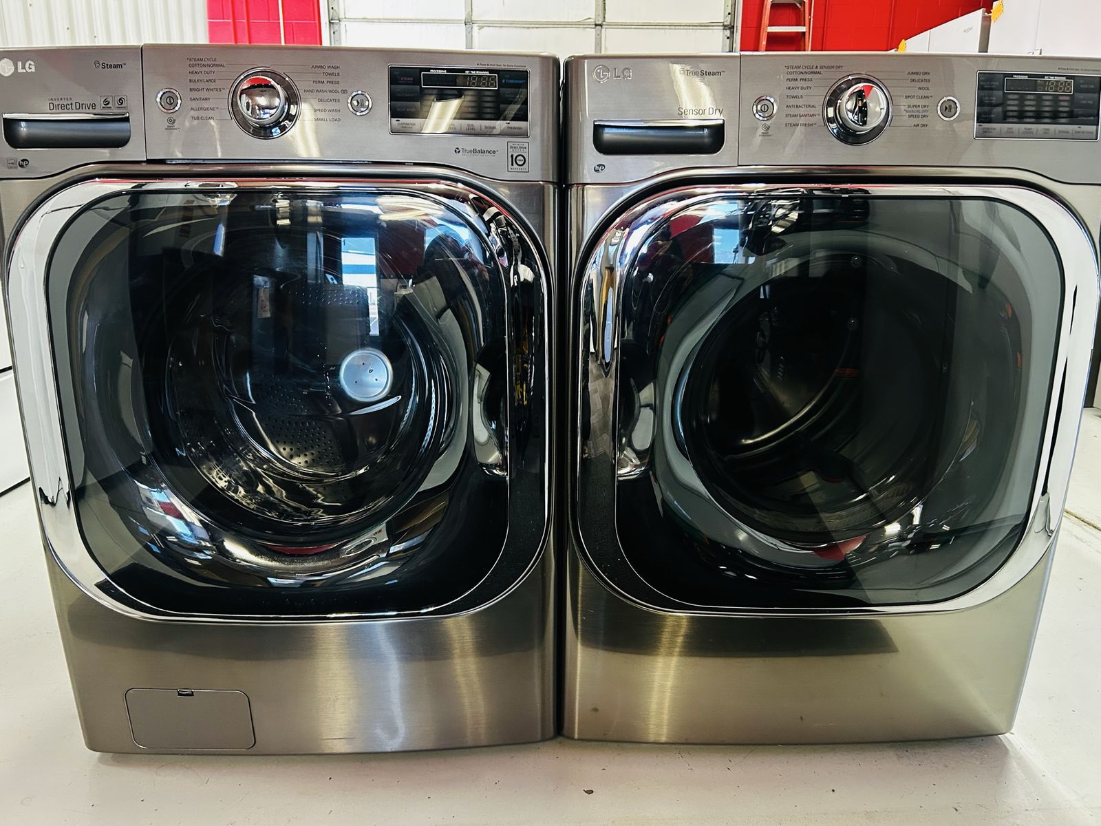 Lg Steam Mega Capacity Gas Front Load Set