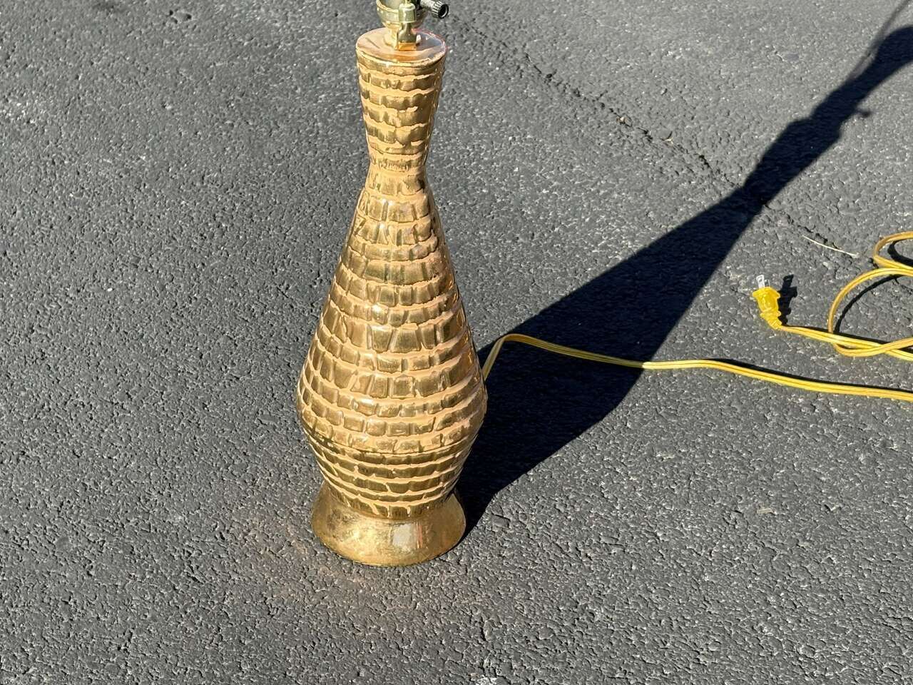 Beautiful Mid century modern Table lamp, vintage. Ceramic working. Excellent condition MCM