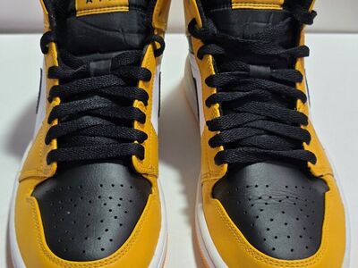 Air Jordan 1 Mid Reverse Yellow Toe Size 7