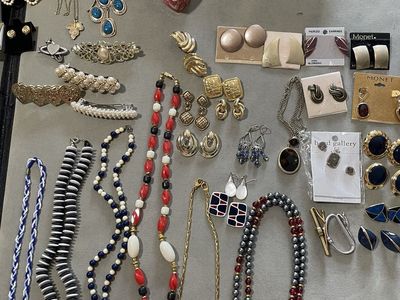 Vintage Jewlery