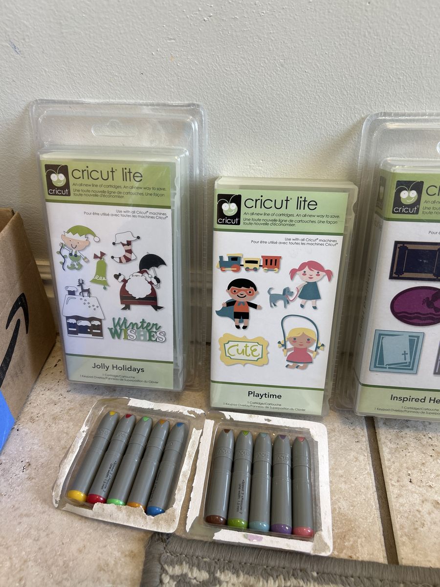 8 Cricut Cartridges