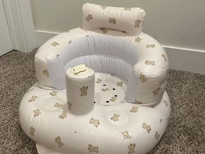 Inflatable baby chair