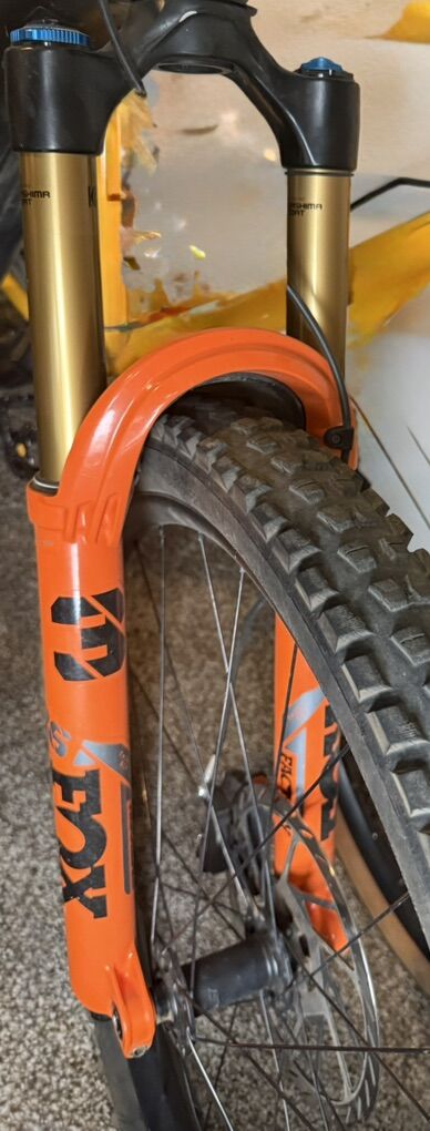 FOX Factory 36  and FOX Factory Float X