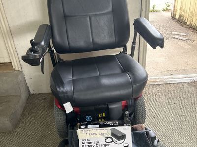 Jazzy 614 HD Power Chair