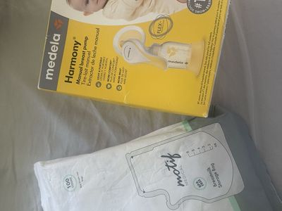 NIB Medela Harmony Manual Breast Pump
