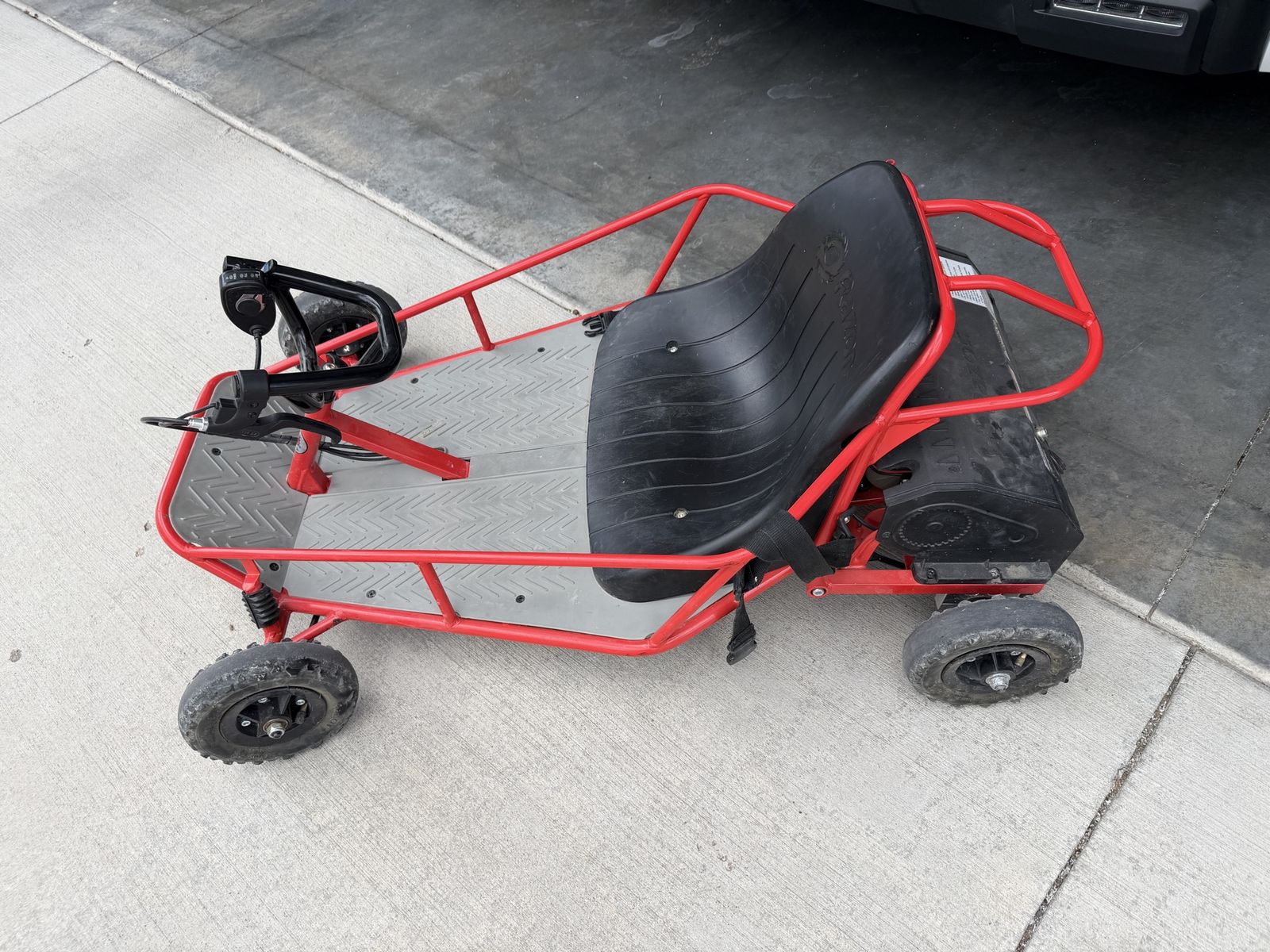 Razor Dune Buggy Go-Kart Electric Ride-On Red