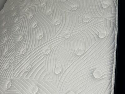 King Matress Like New Clean $130