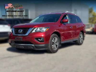 2017 Nissan Pathfinder SV