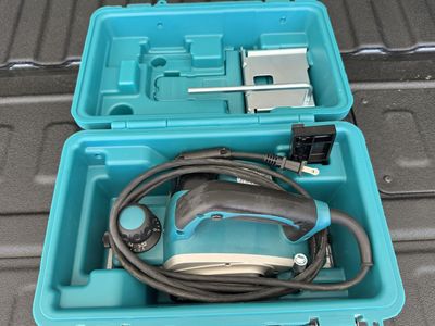 Makita KP0800K 3-1/4" Planer, with Tool Case, Blue