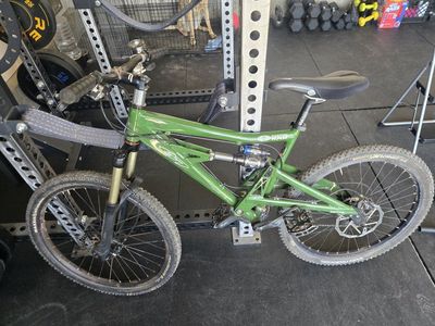 Easton RAD Weyless 67 - Full Suspension Mountain Bike