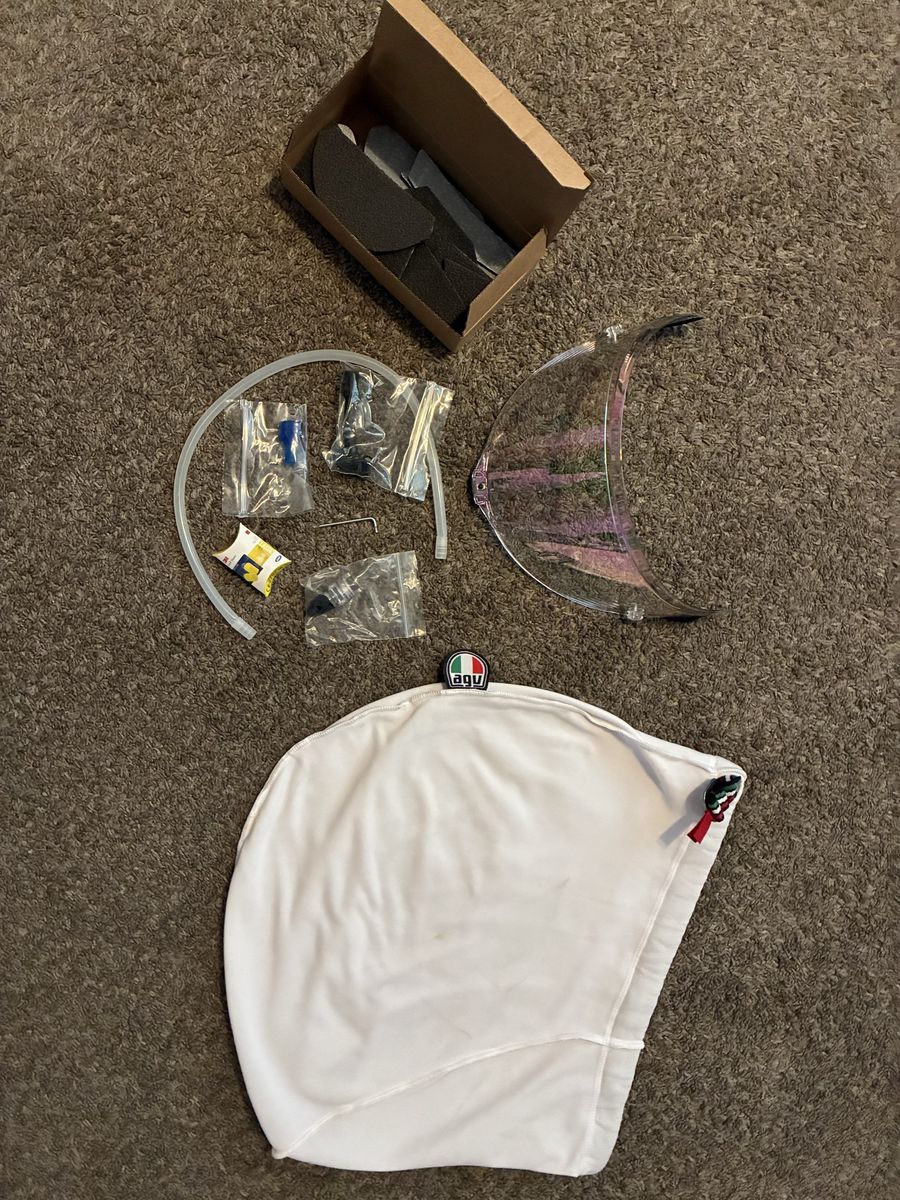 Main image 6
