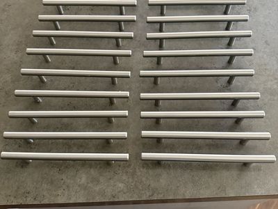 24 amerdeco premium handles, heavy.
