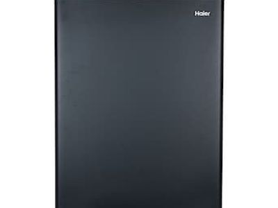 Haier 2.7 Mini Fridge One Door With Freezer in Black EUC Working Free Pick-Up
