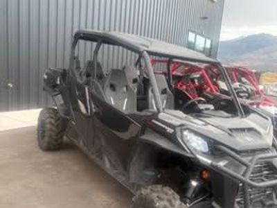 2025 CAN AM COMANDER MAX