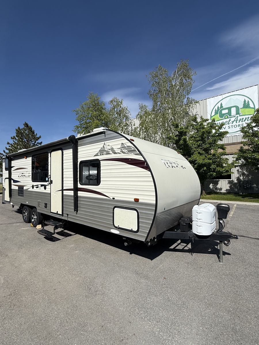 2013 Cherokee 28BH Bunk Bunkhouse Travel Trailer with Bunks