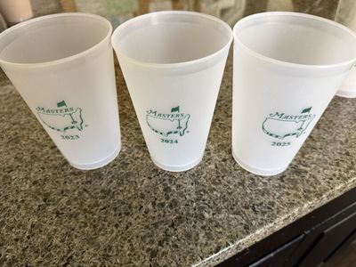 Masters Cups authentic