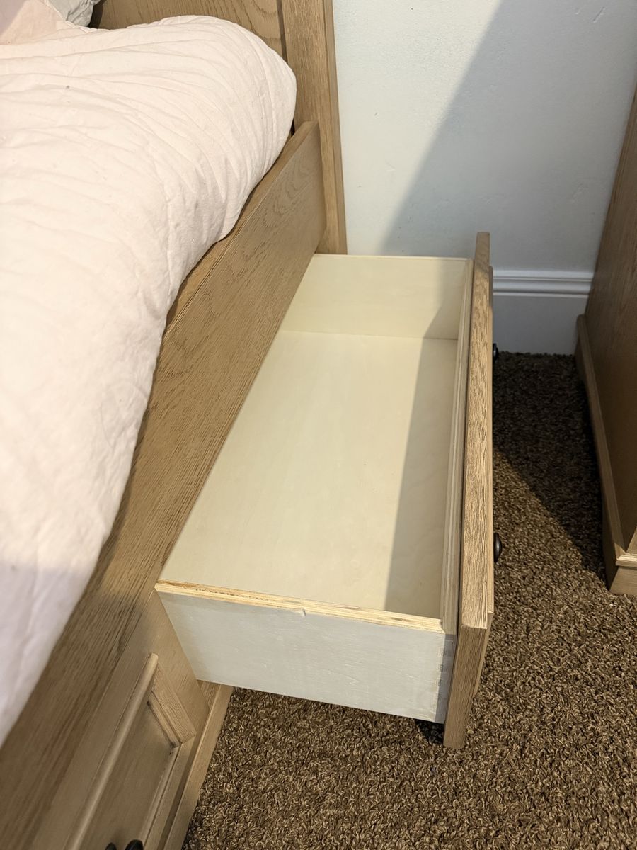 Main image 6