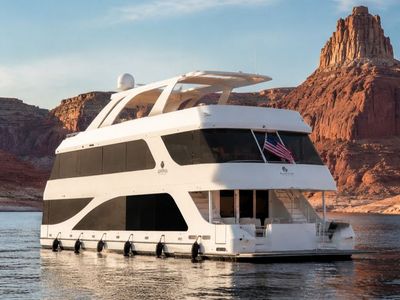 2018 Adonis - Adonia Houseboat Lake Powell Shared Ownership