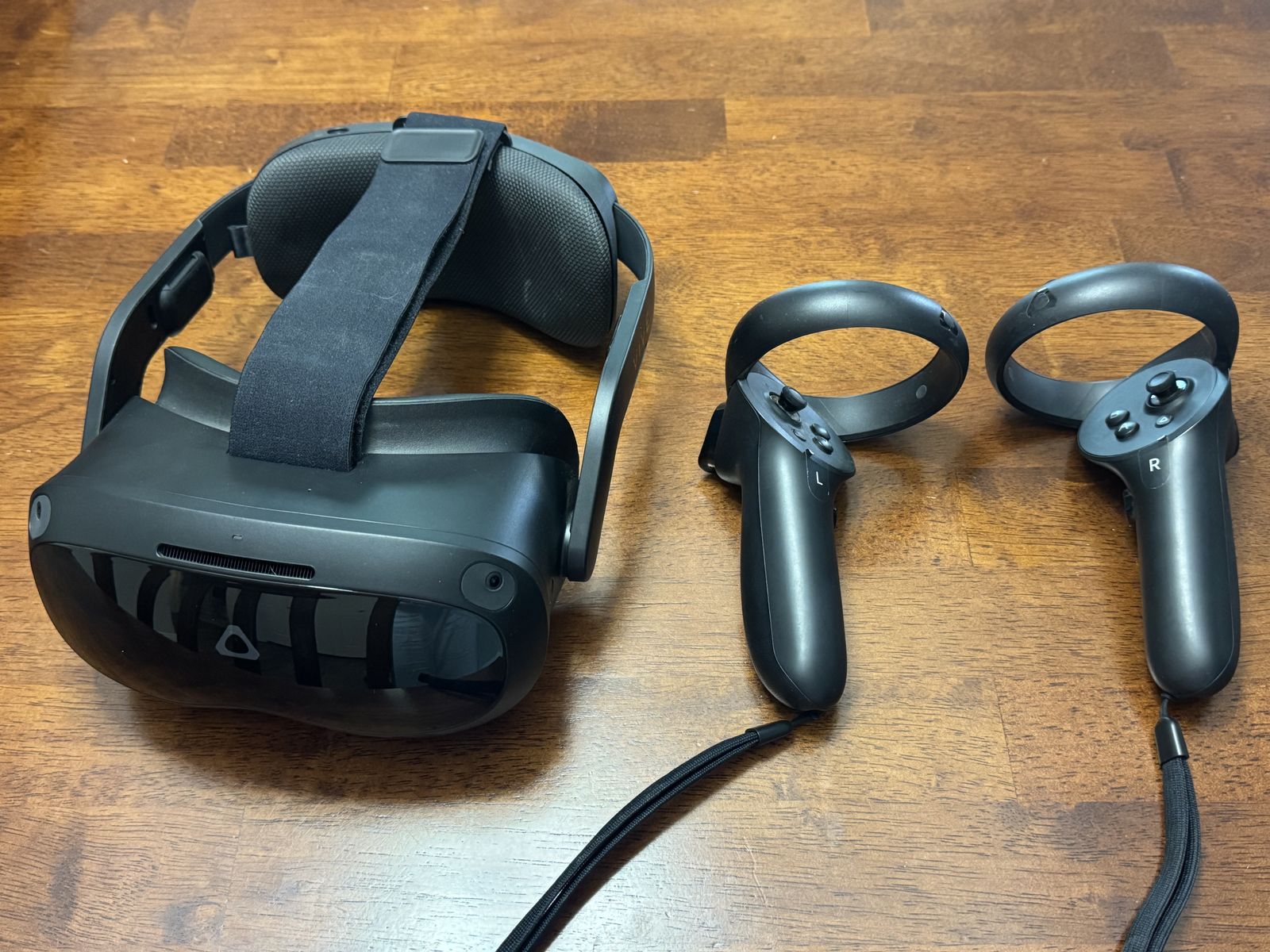 HTC Vive Focus 3 Virtual Reality Headset - Good Condition