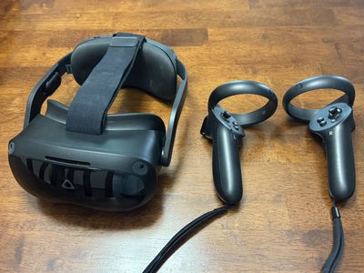 HTC Vive Focus 3 Virtual Reality Headset - Good Condition