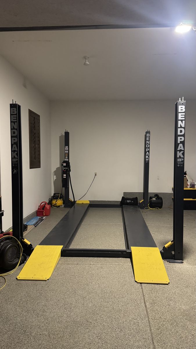 Bendpak HD-7W Auto 4 Post Lift