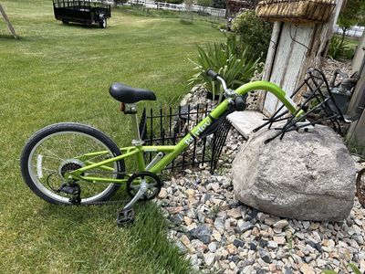 Burley Piccolo Trailer Bike - Green, Child Bike Attachment, Excellent Condition