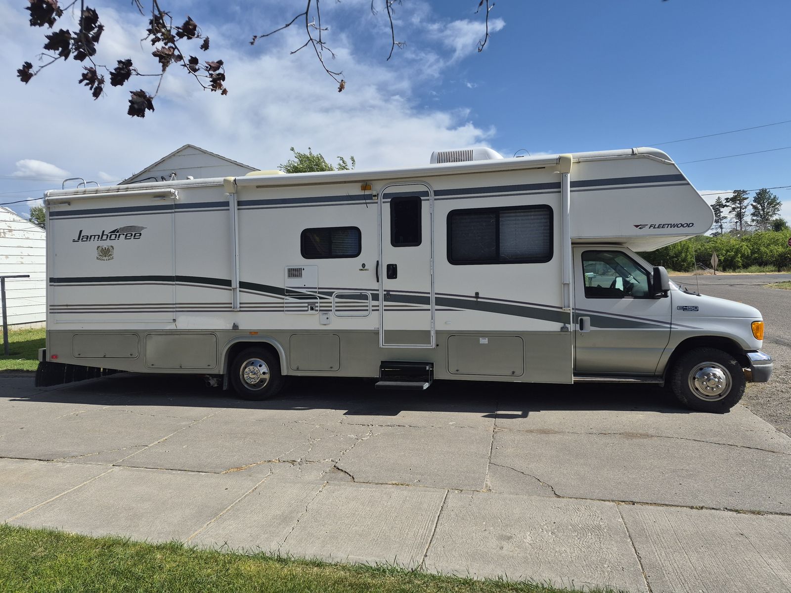 2005 Fleetwood Jamboree 31M