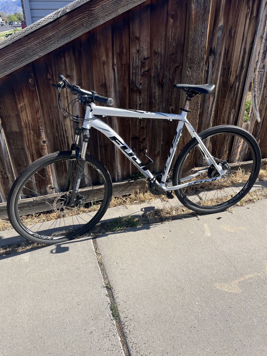 Fuji Bike