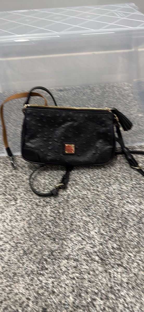 Dooney & Bourke Crossbody bag