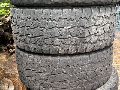 Toyo 295/60R20 tires