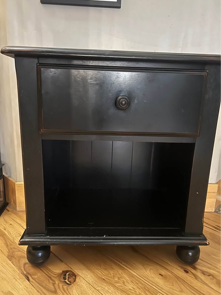 Main image 3