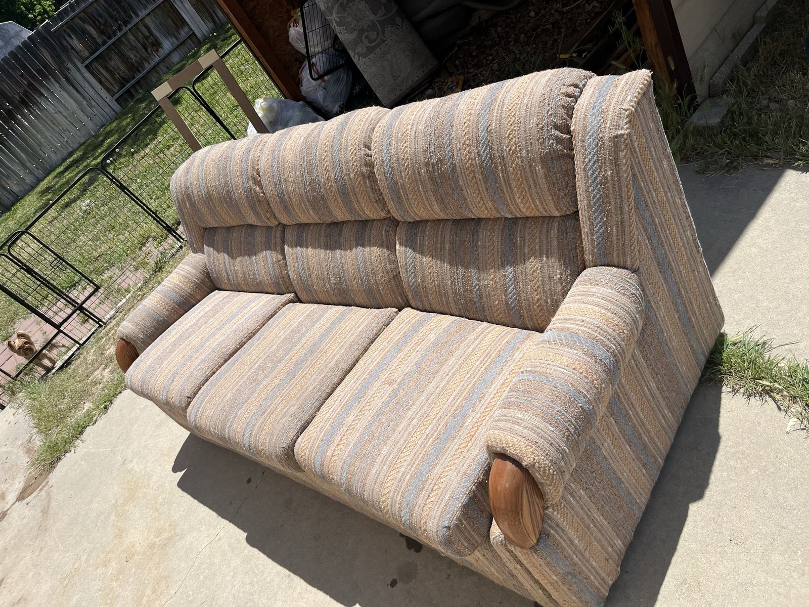 Lay-z-boy sofa with pull out bed