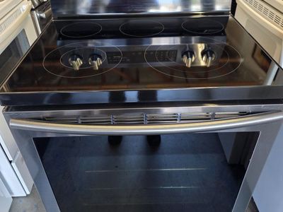 Samsung Black stainless electric stove