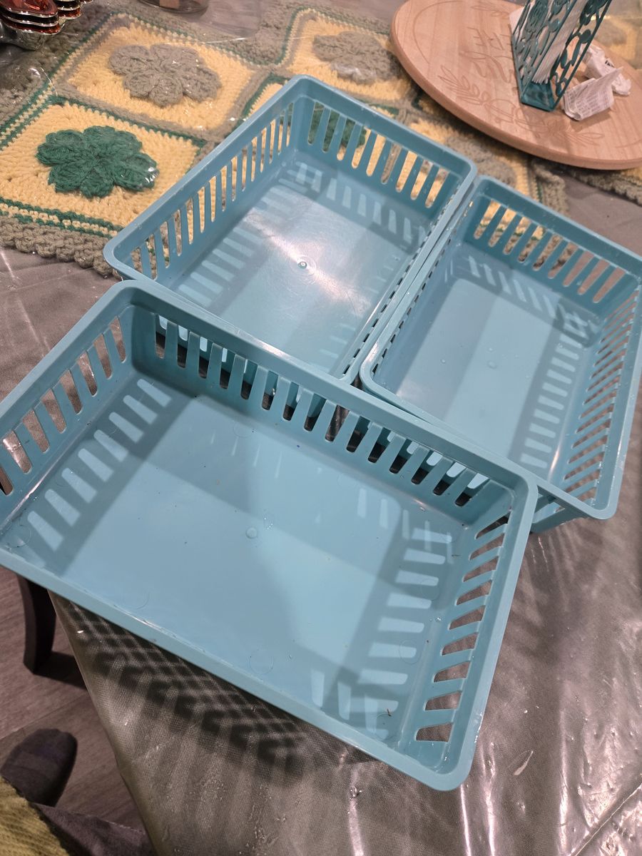 Plastic storage bins
