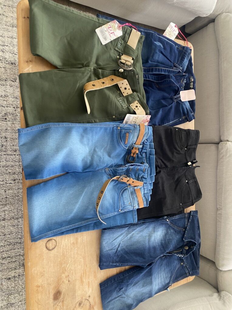 Size 12 Colombian jeans