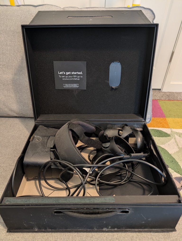 Oculus Rift VR Headset with Touch Controllers & Sensors - Complete System, UsedExcellent