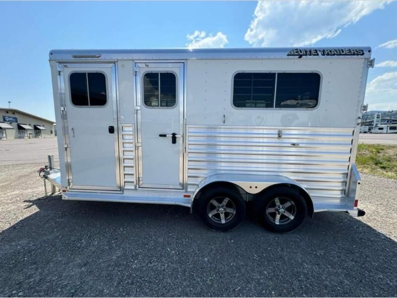 New 2025 Elite Straight Load 2 Horse Bumper Pull