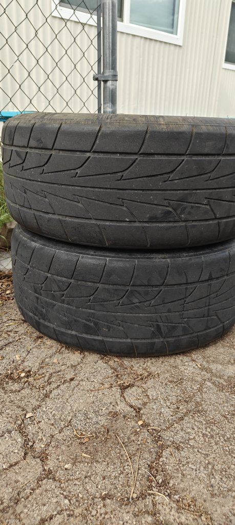 drag radials 275/60-15