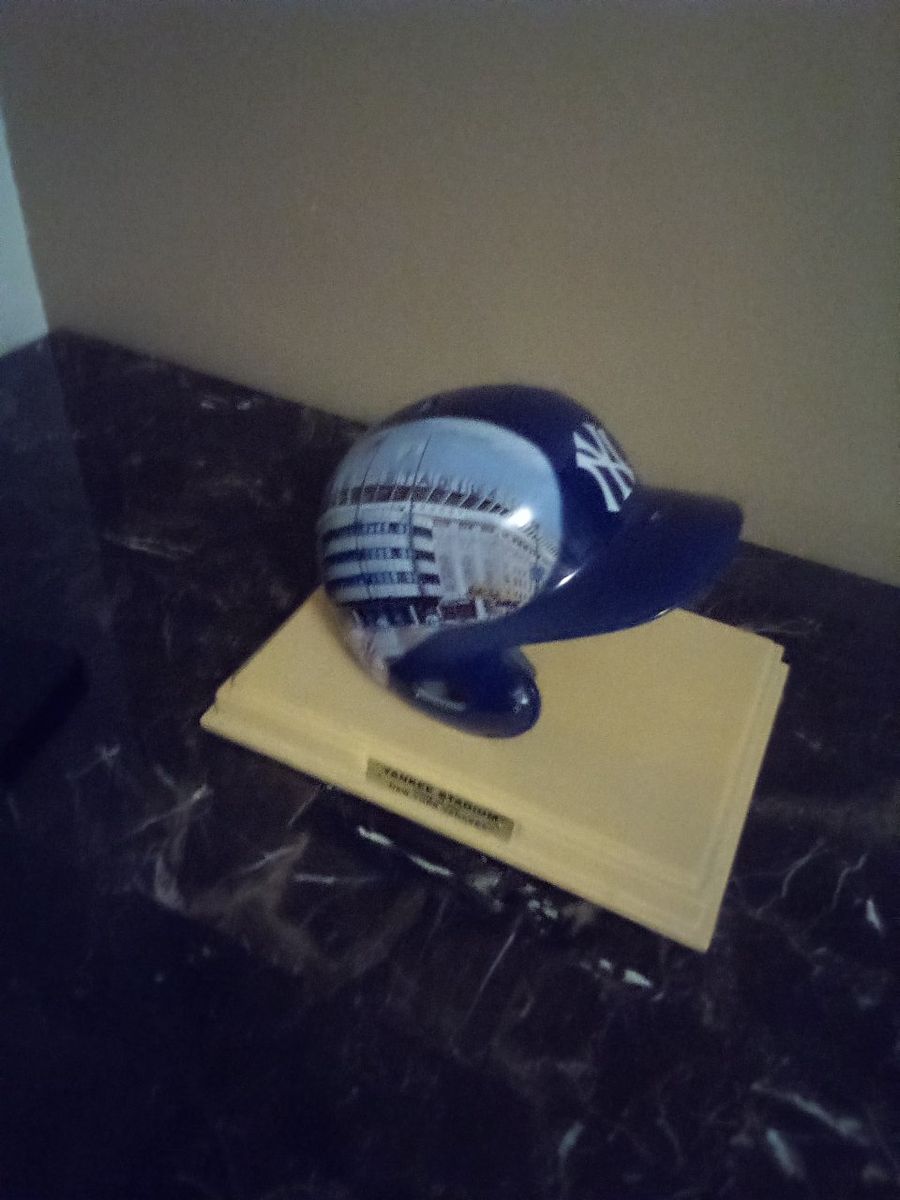 New York Yankees Stadium Baseball Batting Helmet Souvenir w/ Display Stand