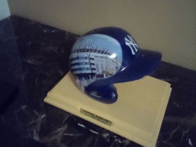 New York Yankees Stadium Baseball Batting Helmet Souvenir w/ Display Stand