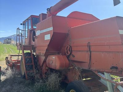 Massey Ferguson 760 combine for salvage
