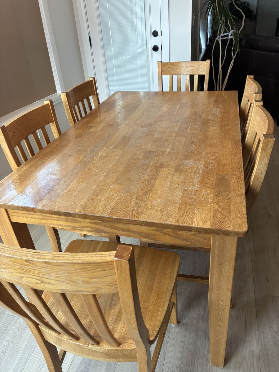 Solid Wood Table With Chairs