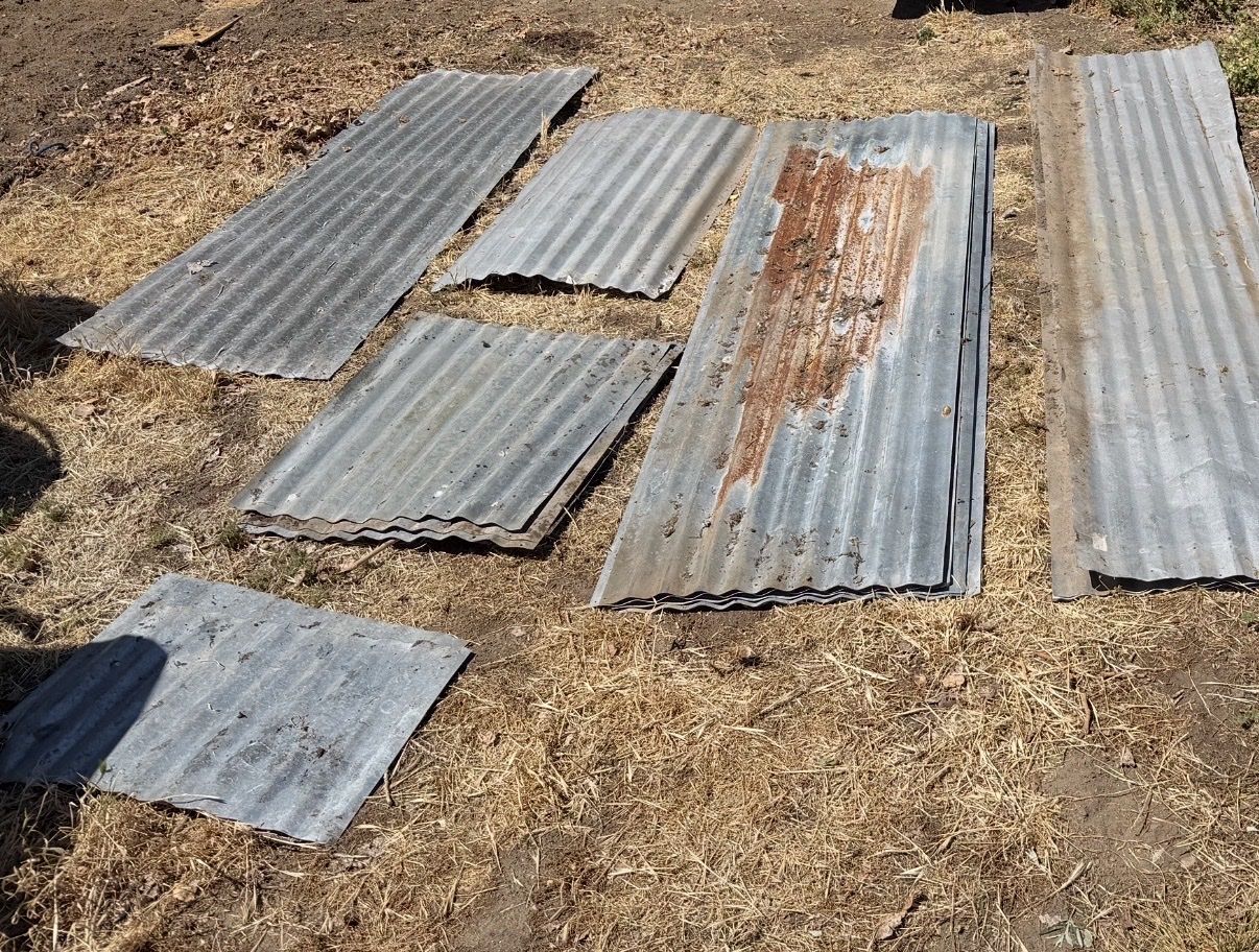 Corrugated Metal Roofing/Siding Sheets - Various Sizes, Used