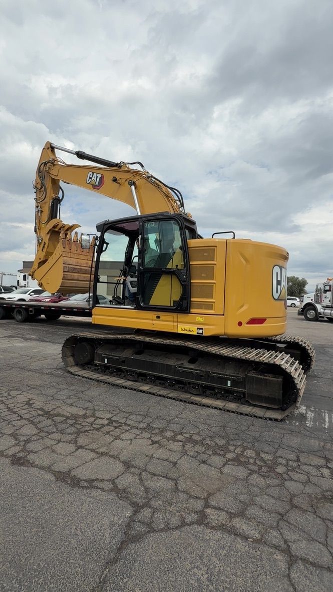 CAT 325 Excavator Rental – 25 Ton Excavator – Heavy Duty Digging Equipment