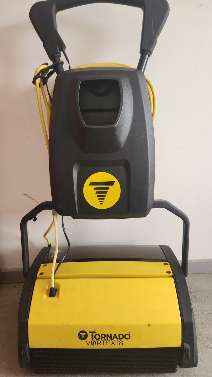 Floor Cleaner/Scrubber
