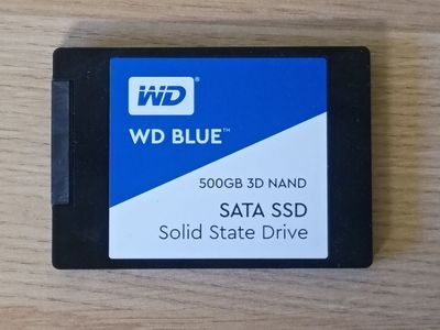 Western Digital Blue 3D NAND 500GB Internal 2.5" SSD - WDS500G2B0A